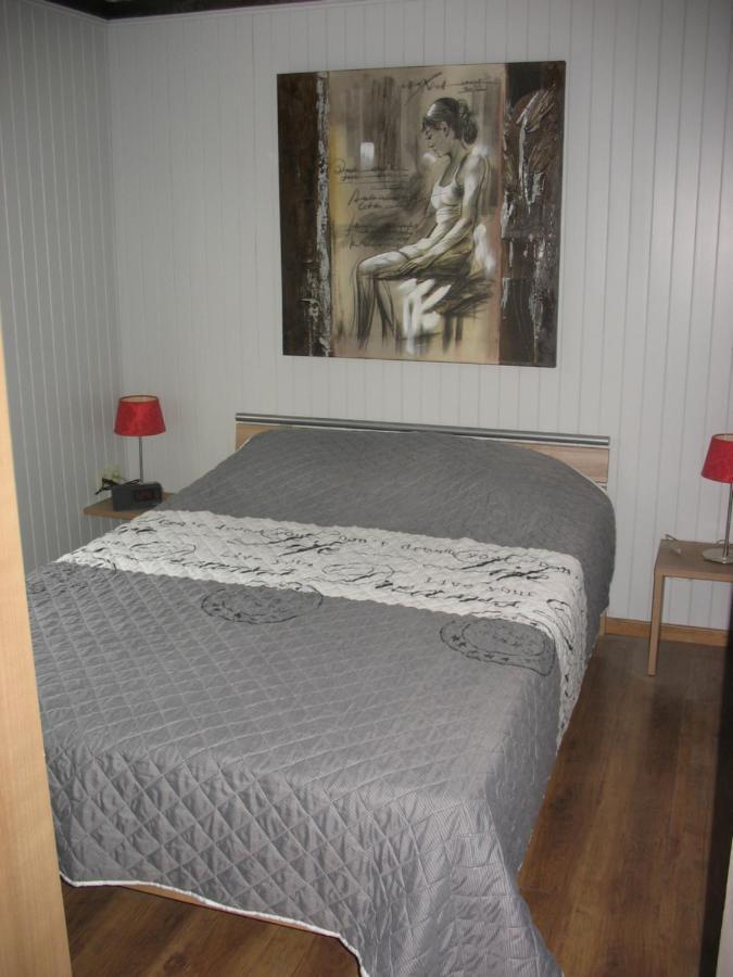 Durbuy Kleine Familiechalet Edelweiss 4 A 5 Pers 외부 사진